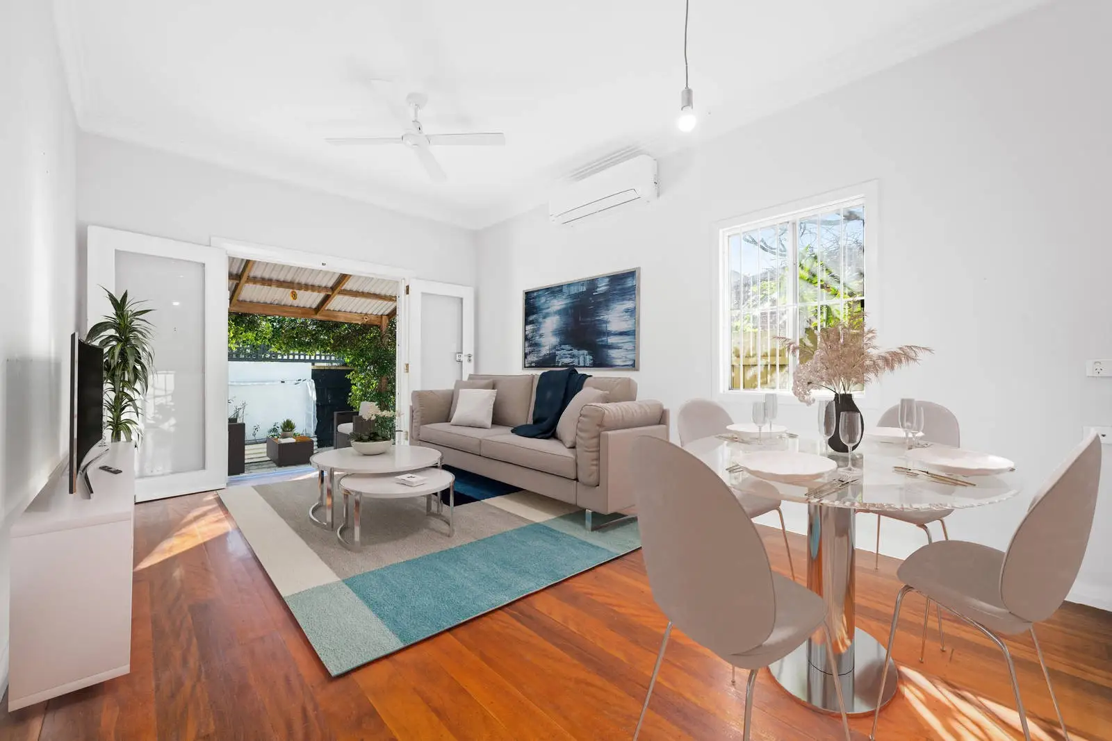 49 Buckland Street, Alexandria Leased by Sydney Sotheby's International Realty - image 2