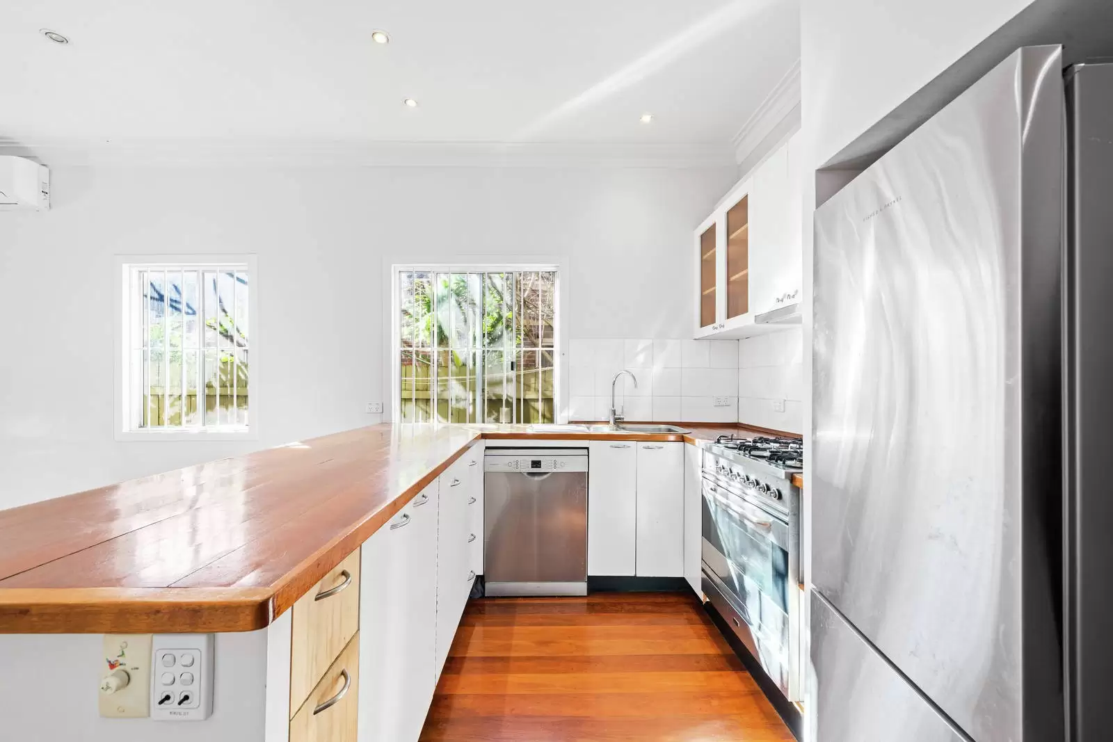 49 Buckland Street, Alexandria Leased by Sydney Sotheby's International Realty - image 5
