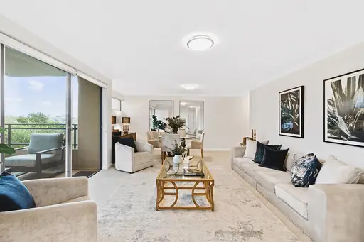 15/54 Darling Point Road, Darling Point Sold by Sydney Sotheby's International Realty