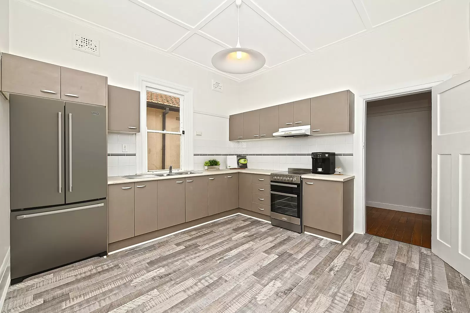 35 Mooramie Avenue, Kensington Sold by Sydney Sotheby's International Realty - image 4