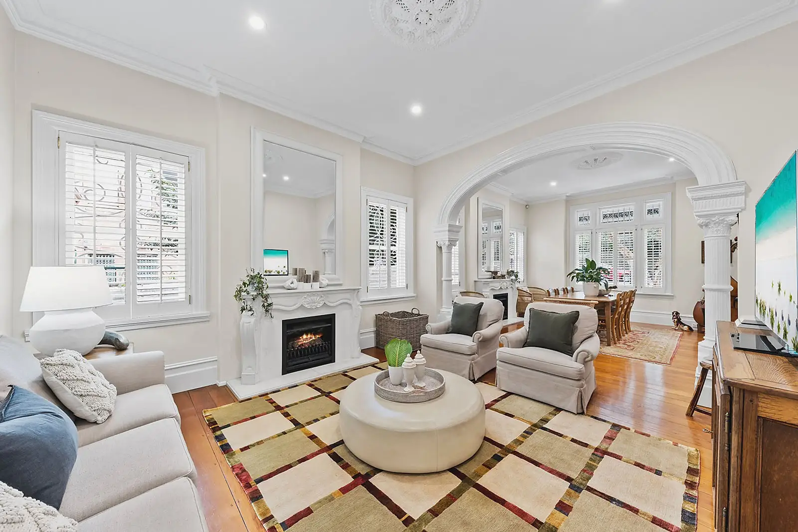 125 Darling Point Road, Darling Point Sold by Sydney Sotheby's International Realty - image 1