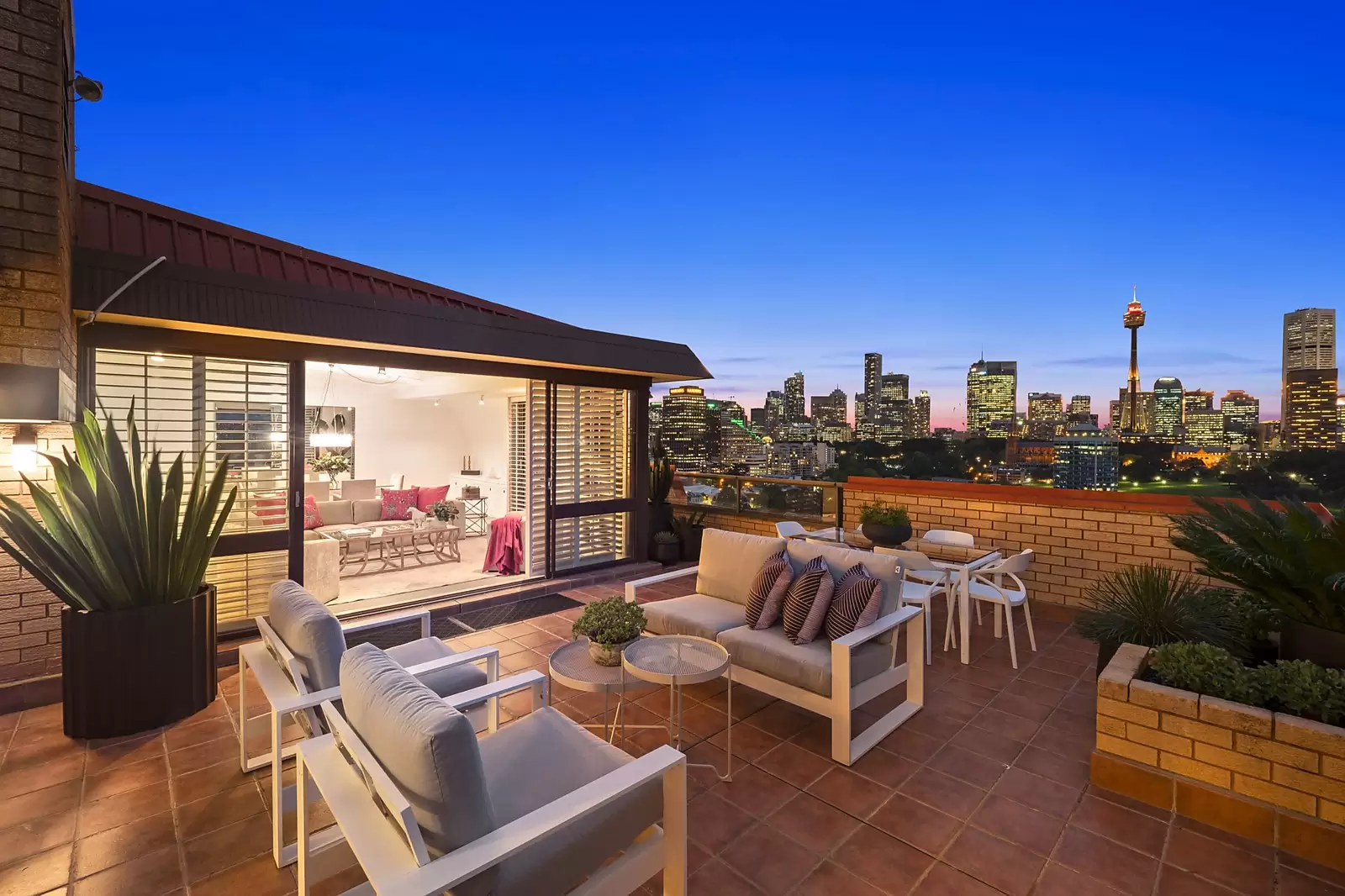 98/103 Victoria Street, Potts Point Sold by Sydney Sotheby's International Realty - image 4
