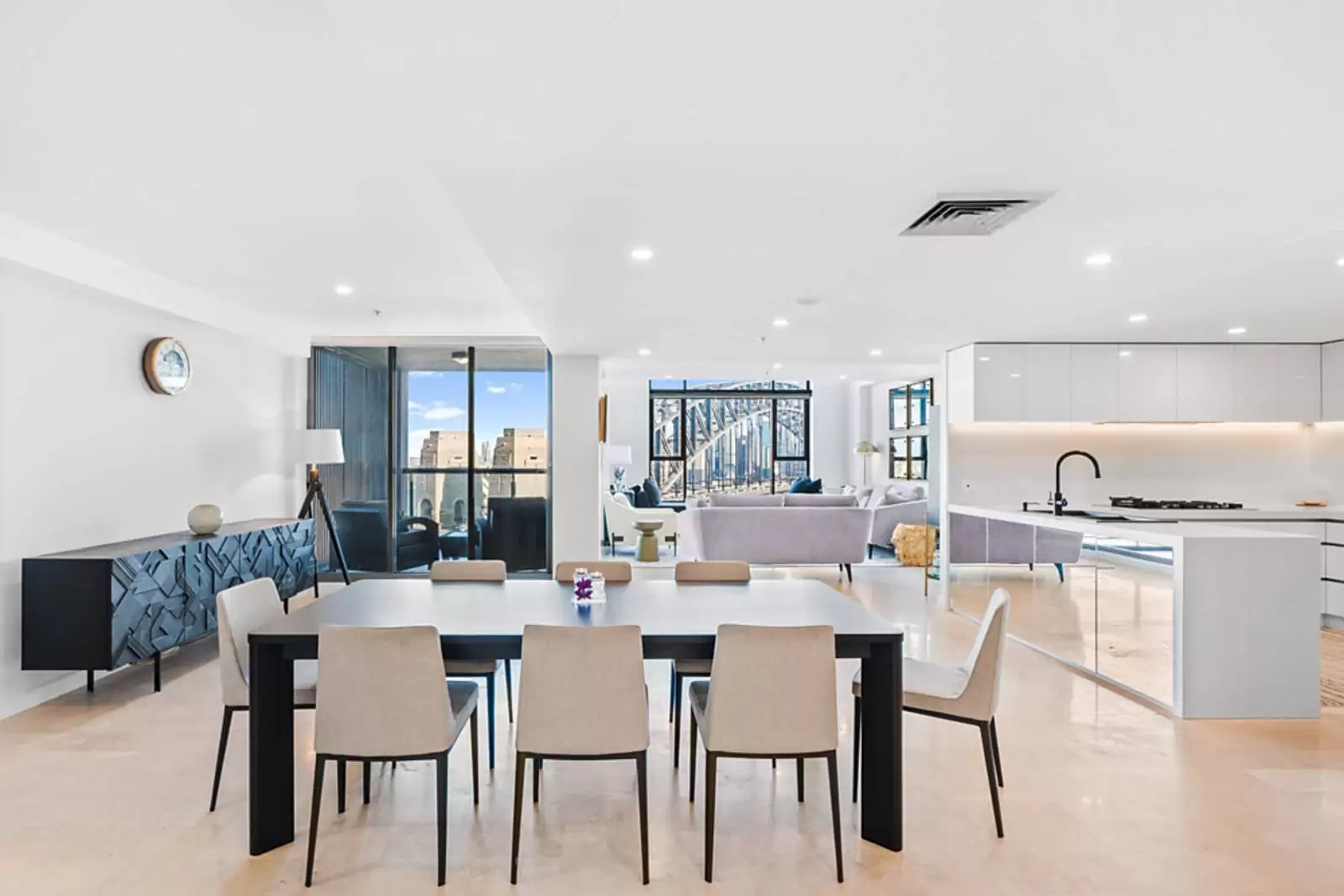 1906/2 Dind Street, Milsons Point Leased by Sydney Sotheby's International Realty - image 5