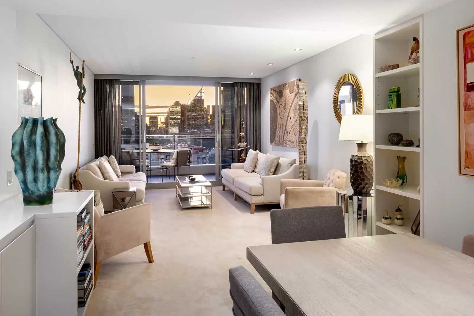 906/81 Macleay Street, Potts Point Sold by Sydney Sotheby's International Realty - image 5