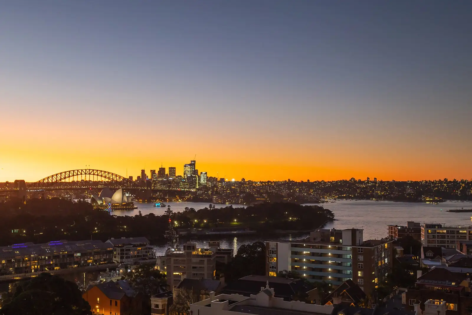 906/81 Macleay Street, Potts Point Sold by Sydney Sotheby's International Realty - image 2