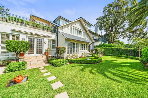 1/699 New South Head Road, Rose Bay Sold by Sydney Sotheby's International Realty