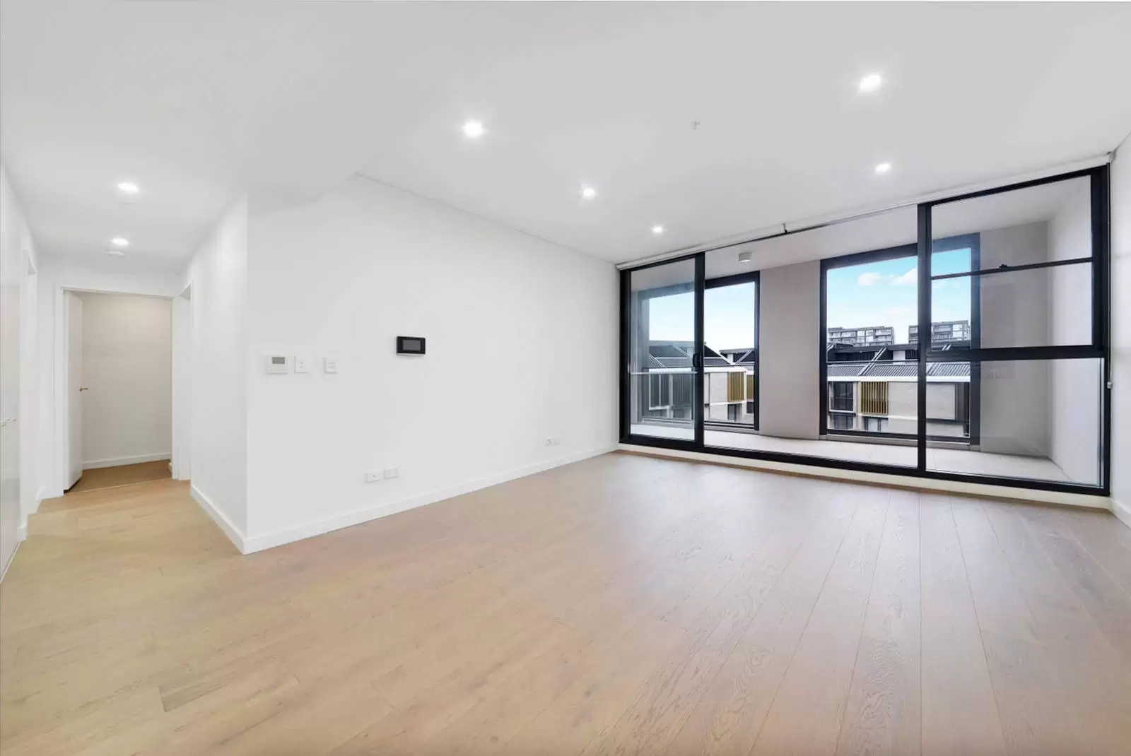 2314/6 Kingsborough Road, Zetland Leased by Sydney Sotheby's International Realty - image 2