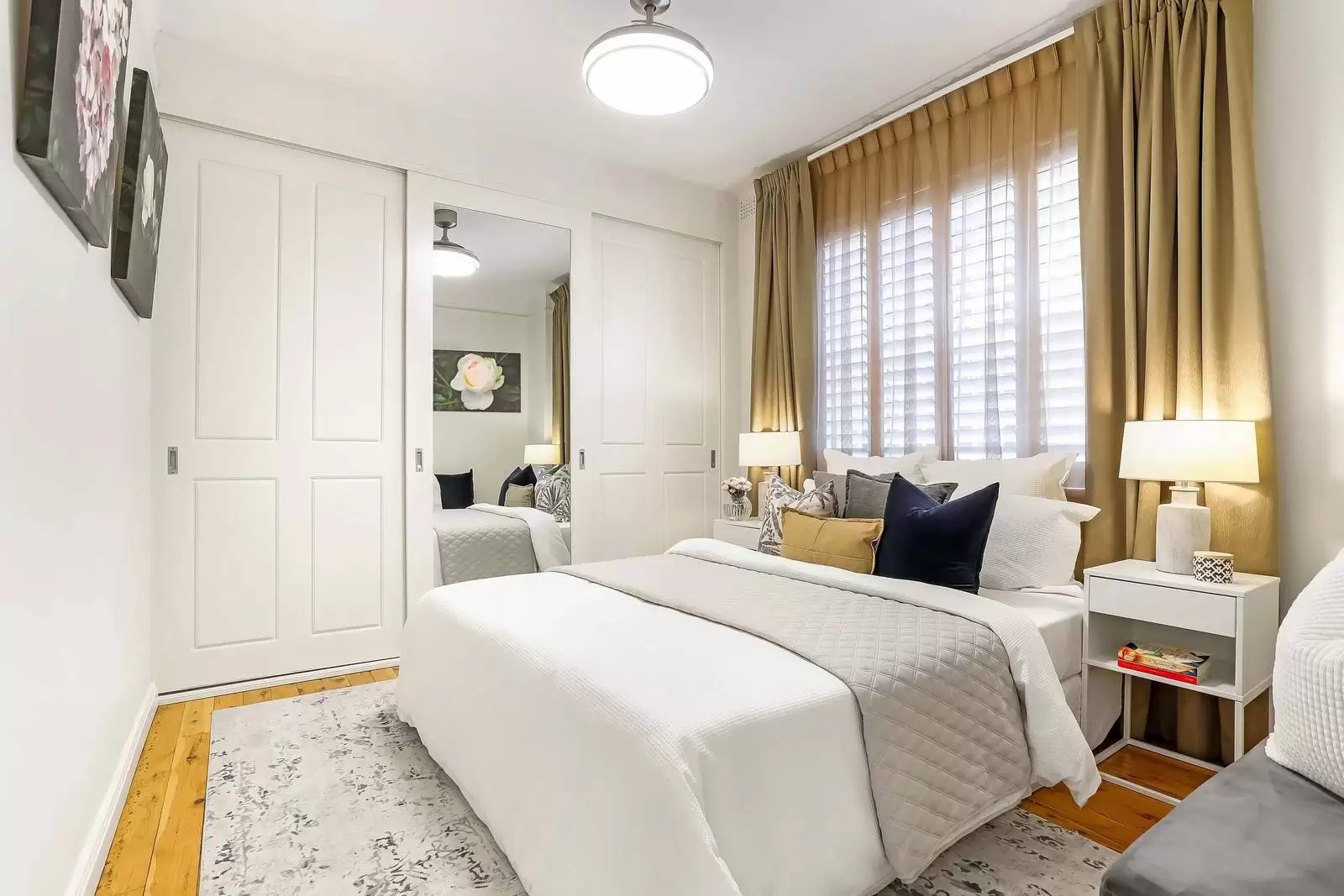 2/10 Warners Avenue, North Bondi Leased by Sydney Sotheby's International Realty - image 1