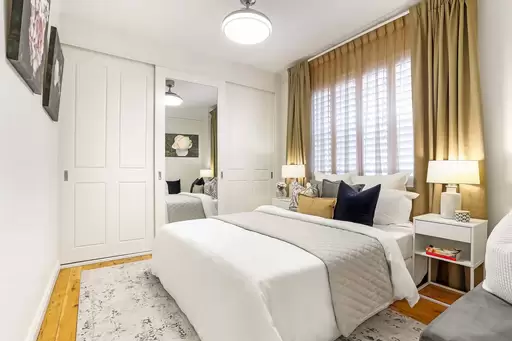 2/10 Warners Avenue, North Bondi Leased by Sydney Sotheby's International Realty