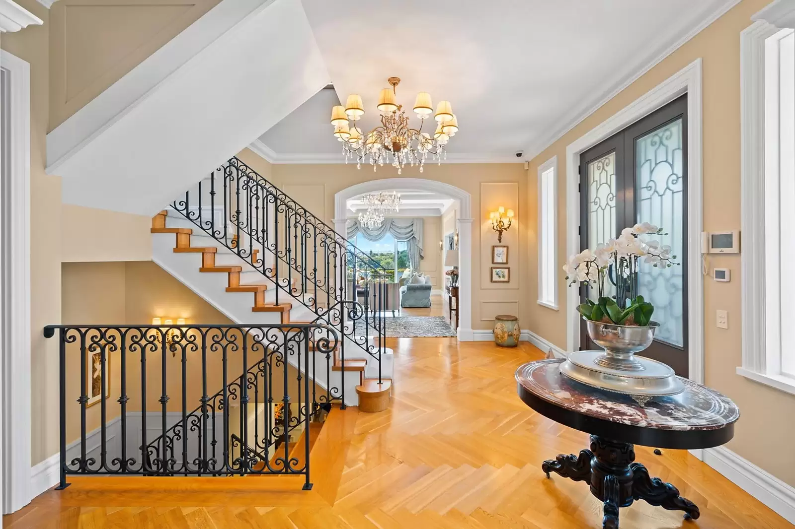 22 Sutherland Crescent, Darling Point Sold by Sydney Sotheby's International Realty - image 13