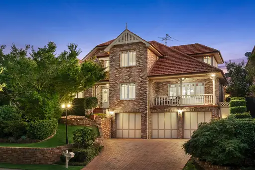 23 James Henty Drive, Dural Sold by Sydney Sotheby's International Realty