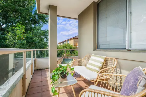 5/20 The Avenue, Rose Bay Sold by Sydney Sotheby's International Realty