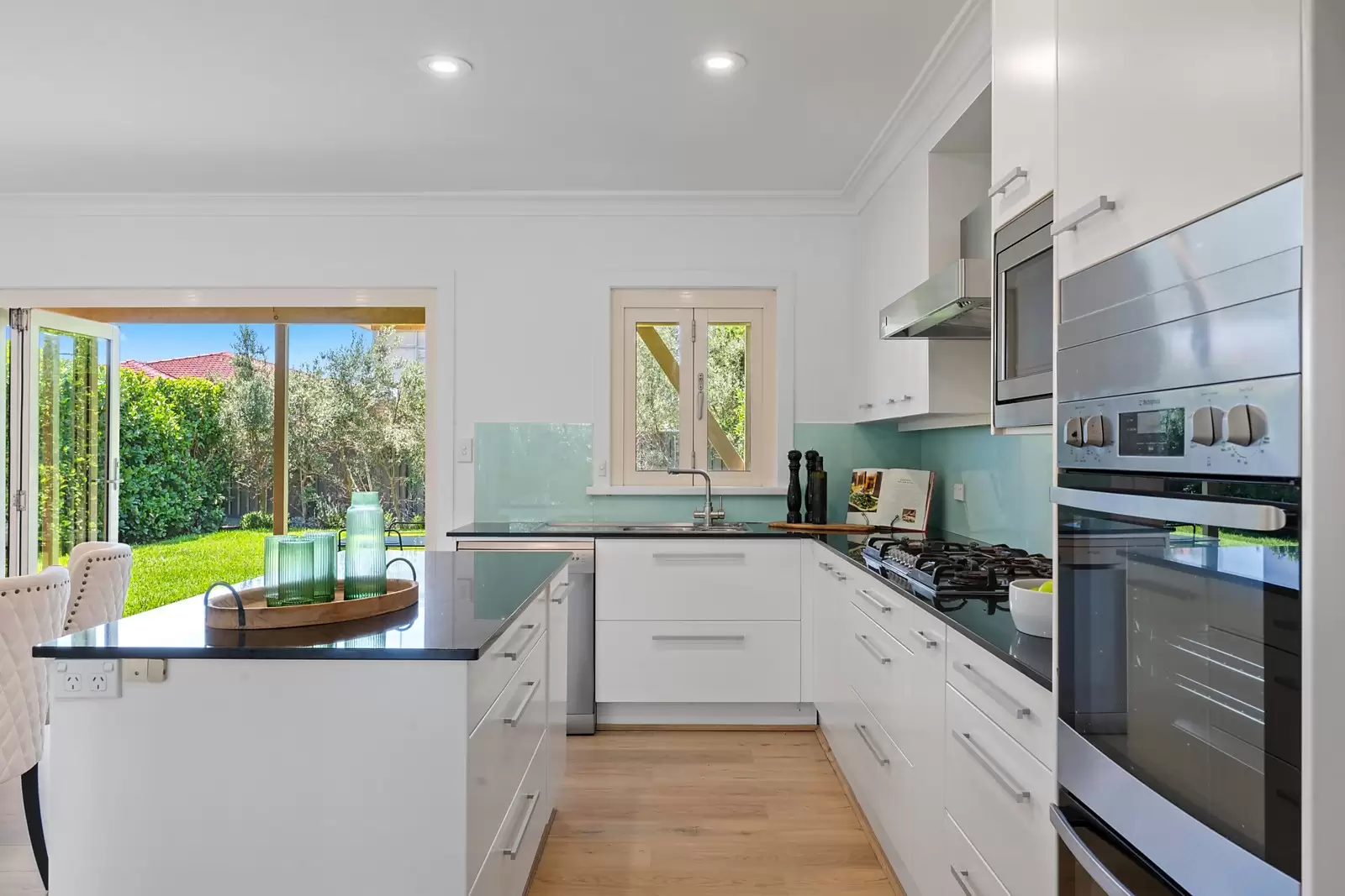 6 Elvina Street, Dover Heights Sold by Sydney Sotheby's International Realty - image 4