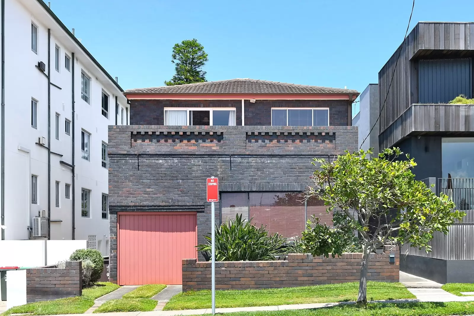 141 Boundary Street, Clovelly Sold by Sydney Sotheby's International Realty - image 3
