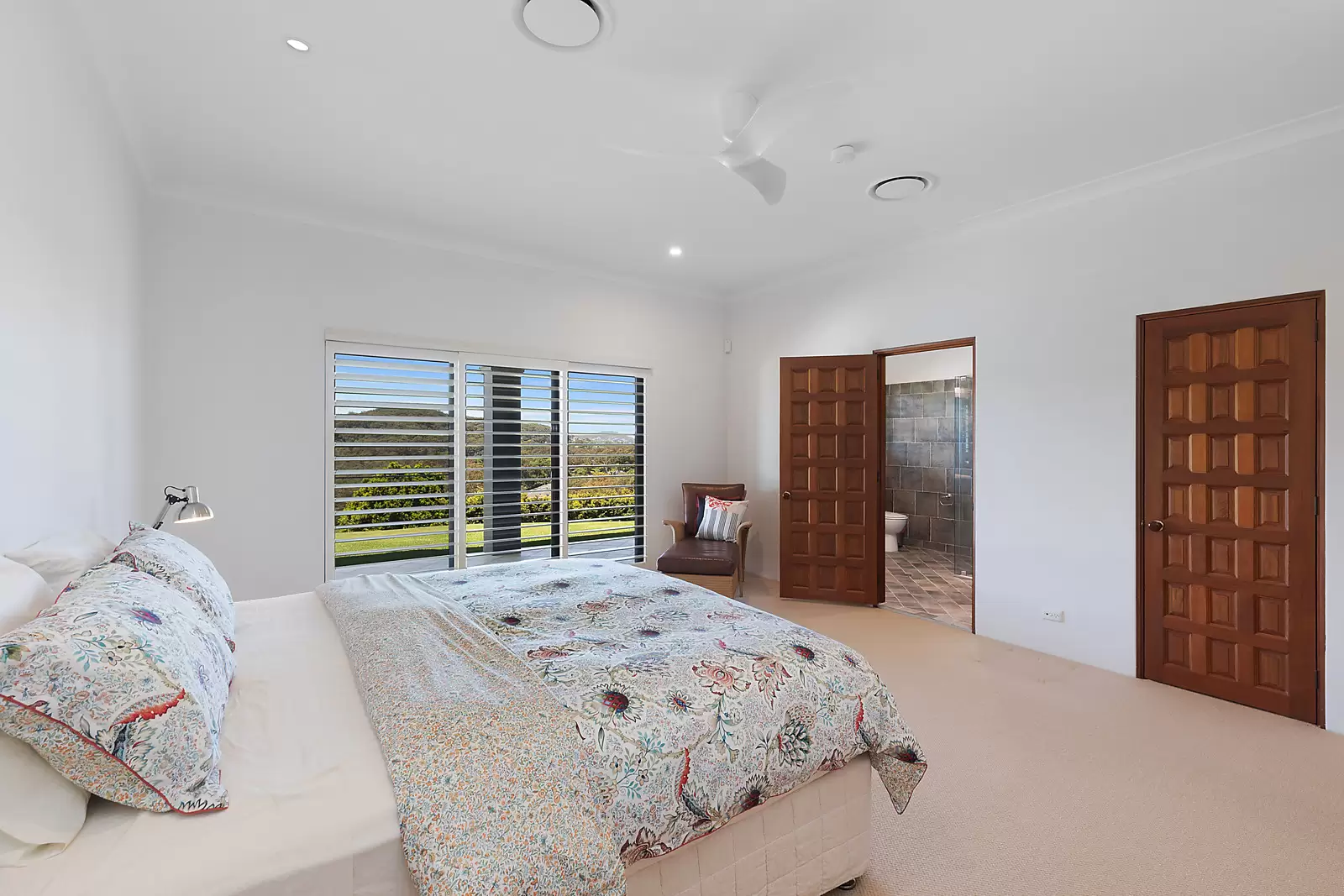 556 The Entrance Road, Wamberal Sold by Sydney Sotheby's International Realty - image 21