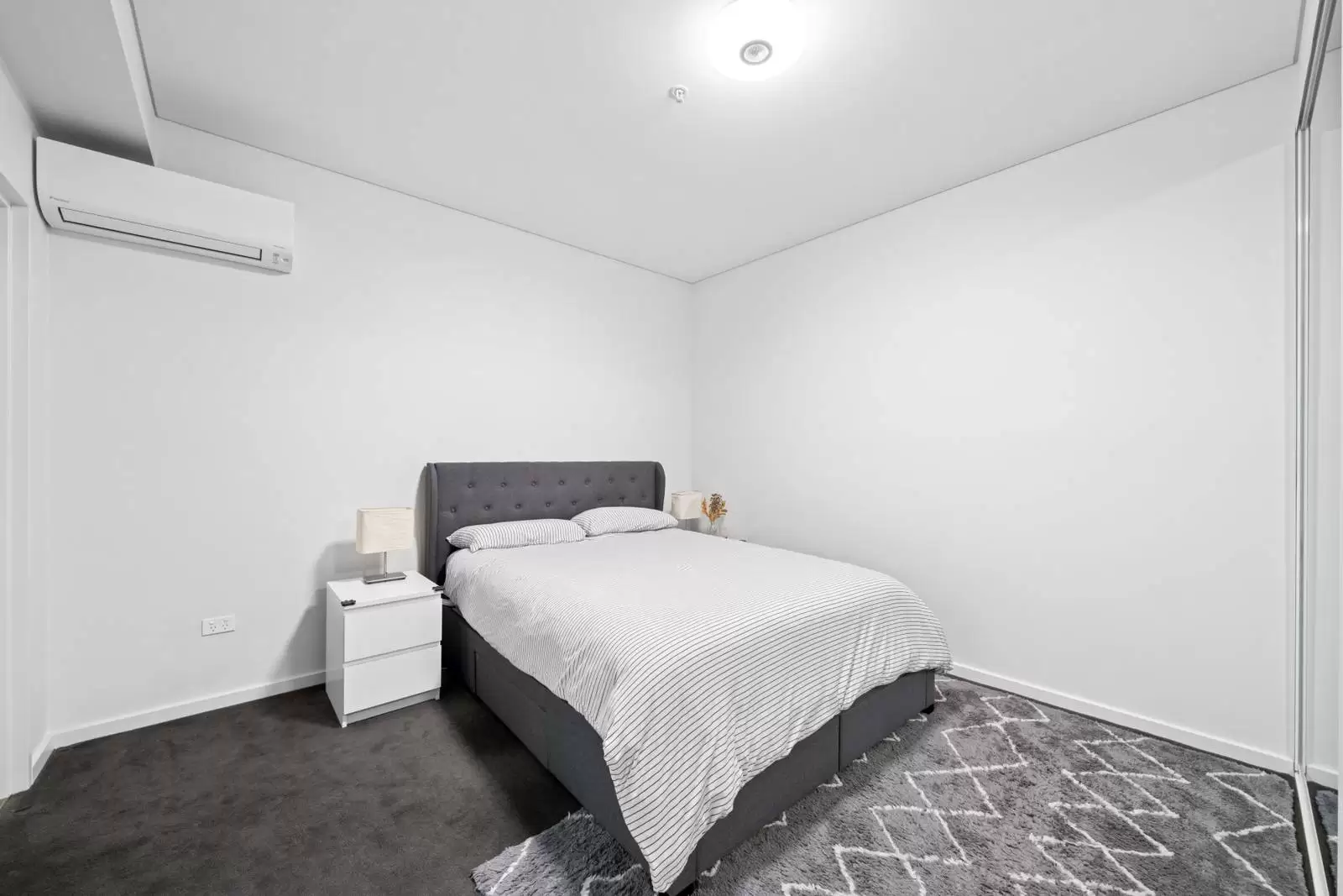 204/581 Gardeners Road, Mascot Leased by Sydney Sotheby's International Realty - image 2