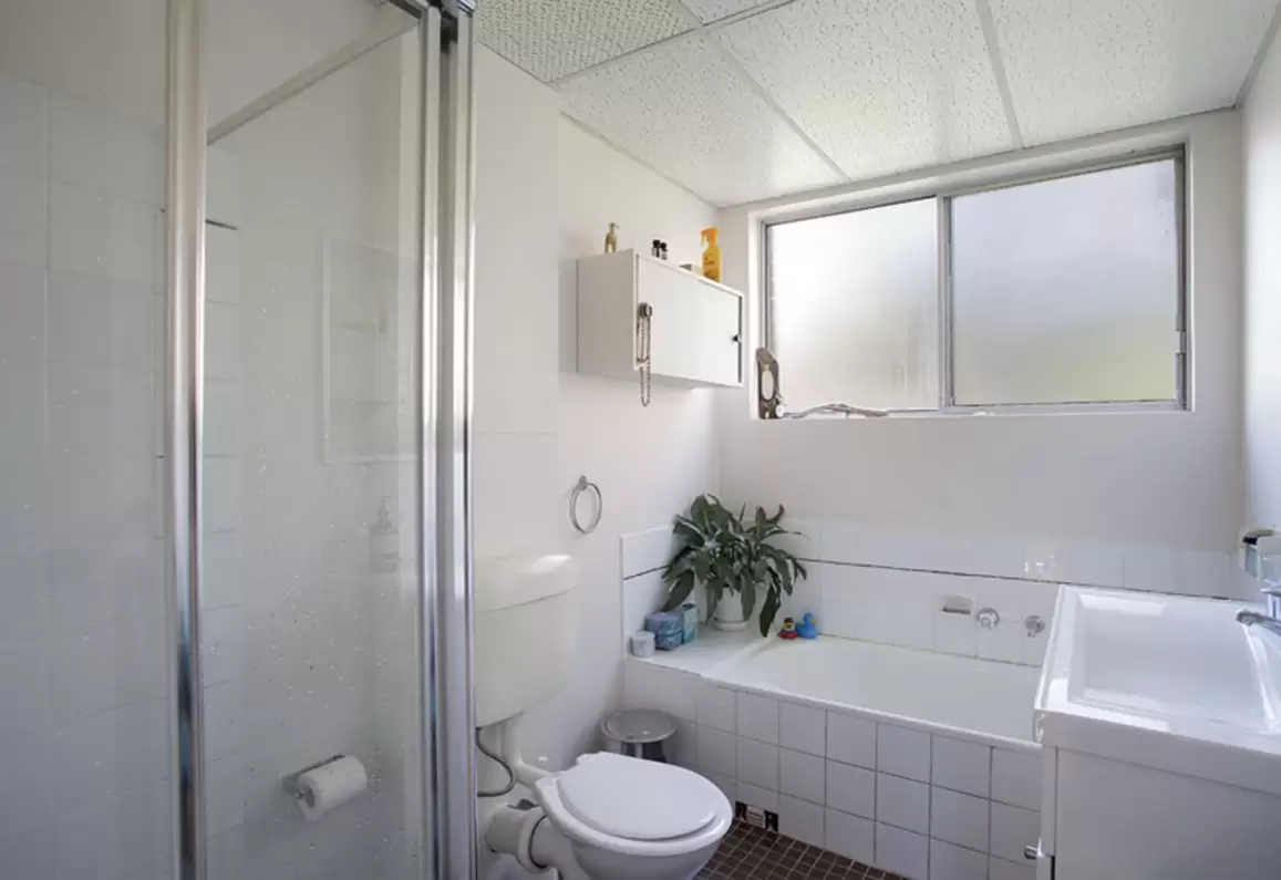 3/5-7 Rockley Street, Bondi Leased by Sydney Sotheby's International Realty - image 7