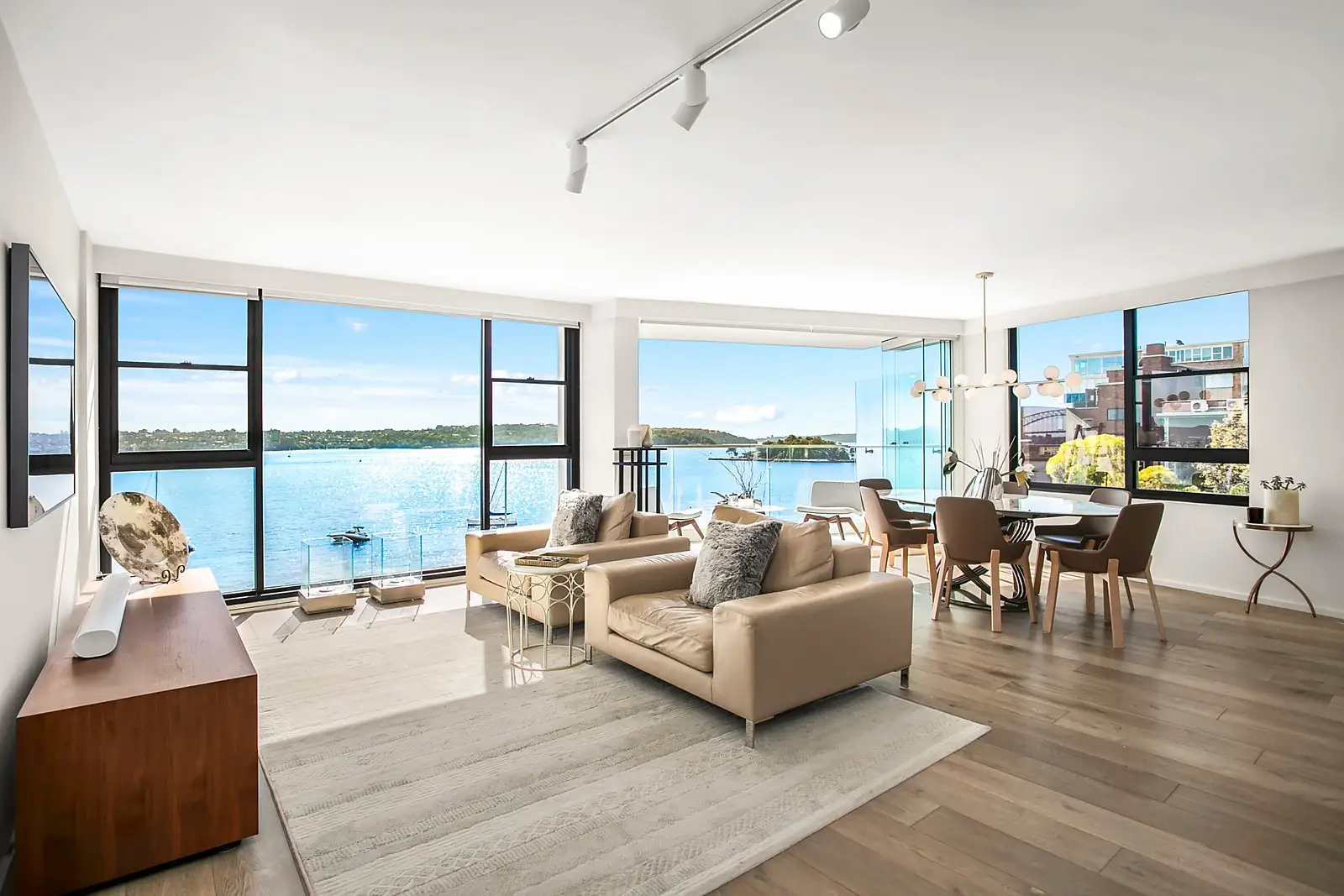 7B/73-75 Yarranabbe Road, Darling Point Sold by Sydney Sotheby's International Realty - image 1