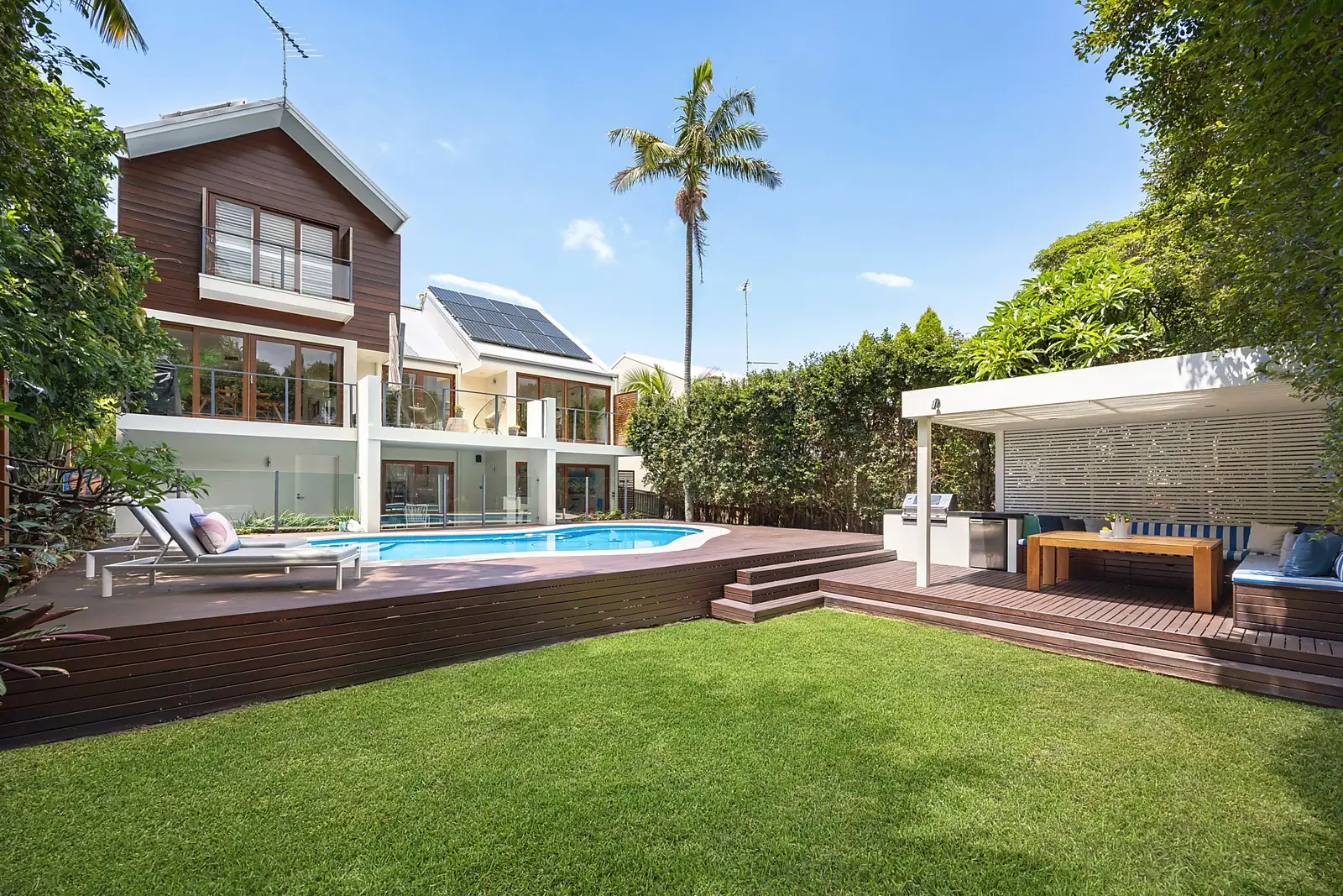 62 Brook Street, Coogee Sold by Sydney Sotheby's International Realty - image 1