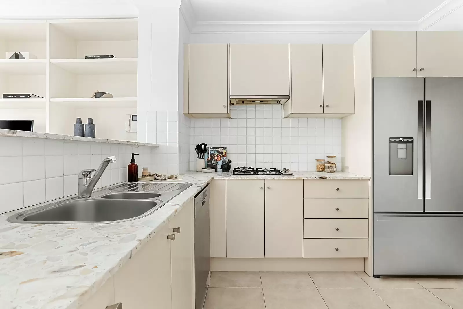 18/11-19 Newcastle Street, Rose Bay Sold by Sydney Sotheby's International Realty - image 4