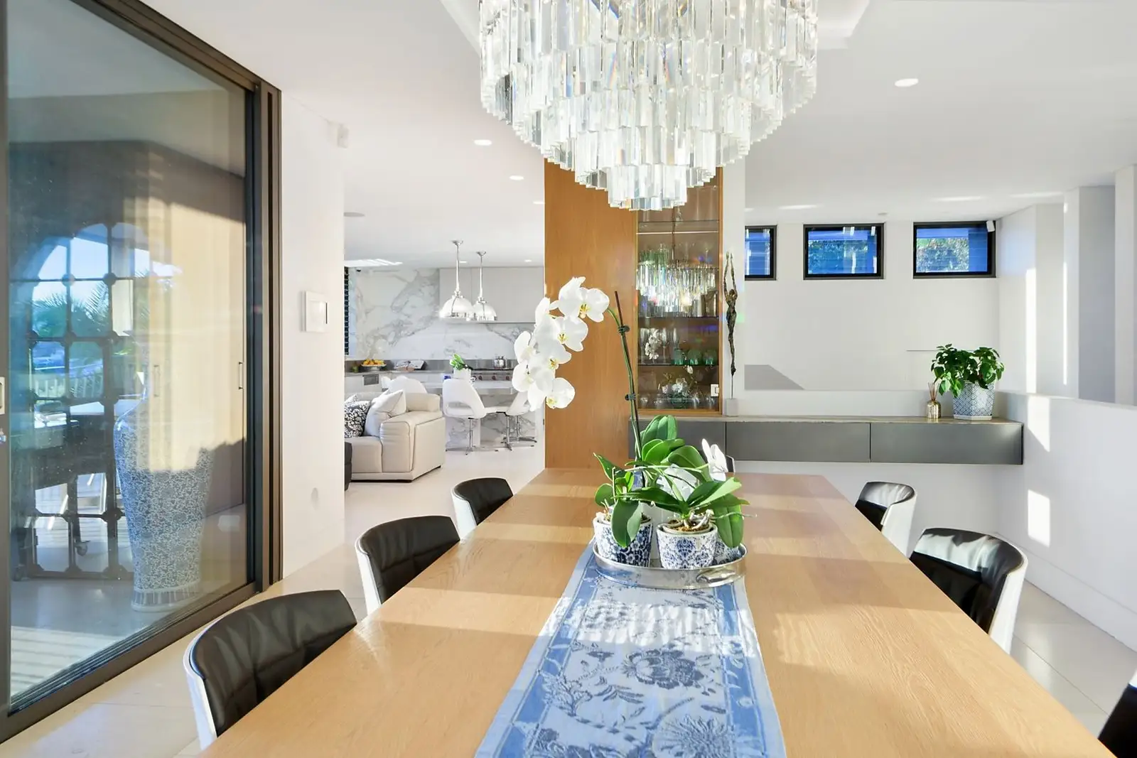46 Fairfax Road, Bellevue Hill Sold by Sydney Sotheby's International Realty - image 2