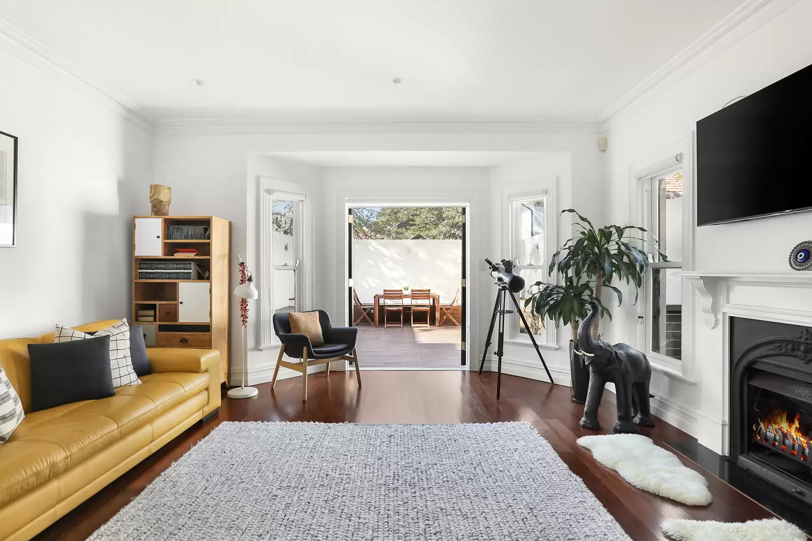 58 Wiley Street, Waverley Sold by Sydney Sotheby's International Realty - image 3