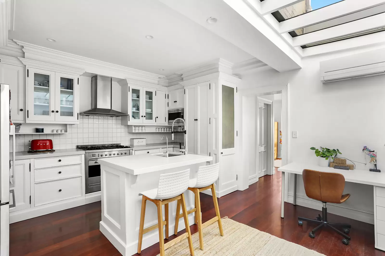 58 Wiley Street, Waverley Sold by Sydney Sotheby's International Realty - image 2