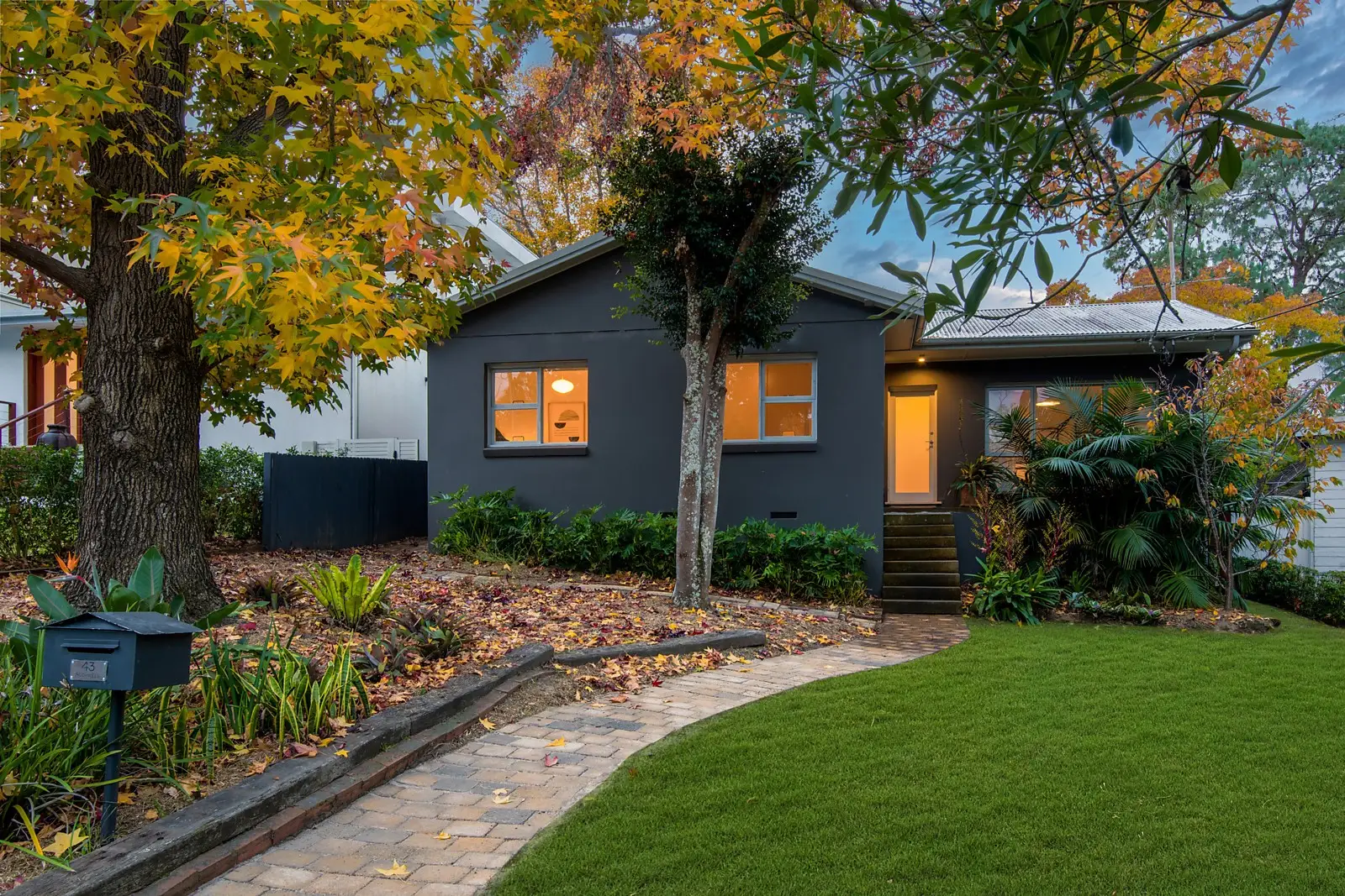 43 Rothwell Road, Turramurra Sold by Sydney Sotheby's International Realty - image 1