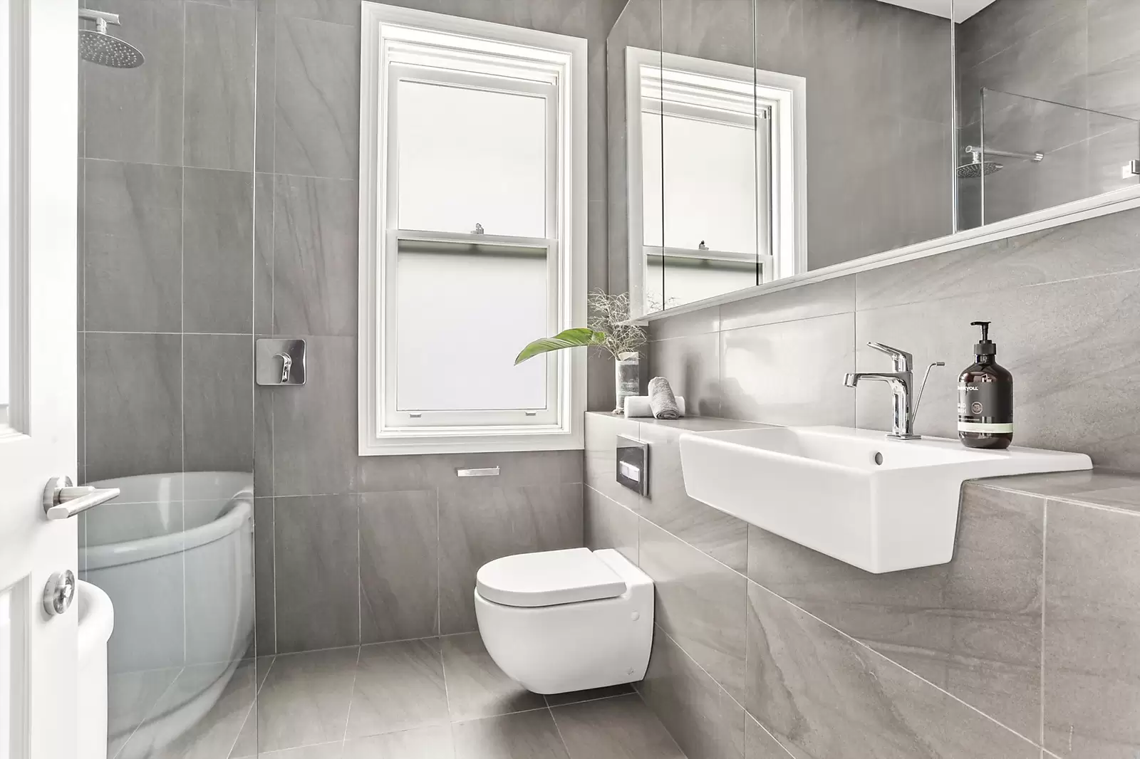 132 Glenmore Road, Paddington Sold by Sydney Sotheby's International Realty - image 10