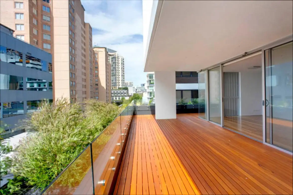 E308/310-330 Oxford Street, Bondi Junction Leased by Sydney Sotheby's International Realty - image 2