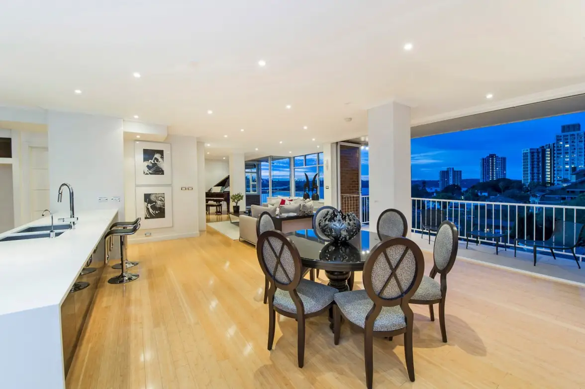 'Glenhurst Gardens' 112 & 113/11 Yarranabbe Road, Darling Point Sold by Sydney Sotheby's International Realty - image 3