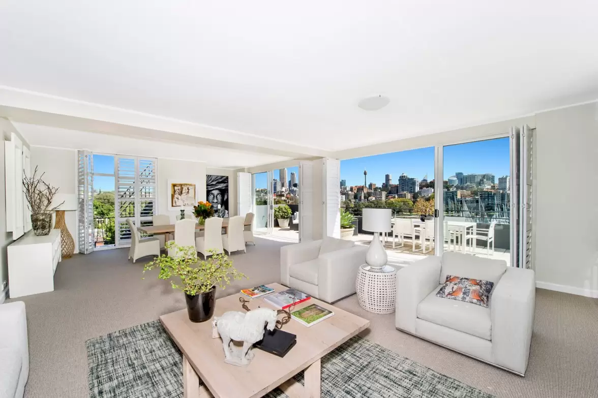 Penthouse A/22 New Beach Road, Darling Point Sold by Sydney Sotheby's International Realty - image 6