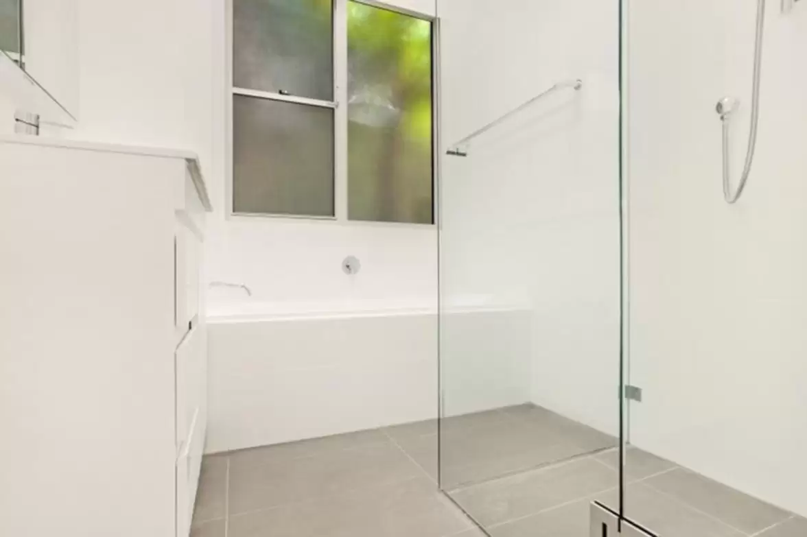 1/321 Edgecliff Road, Woollahra Leased by Sydney Sotheby's International Realty - image 6