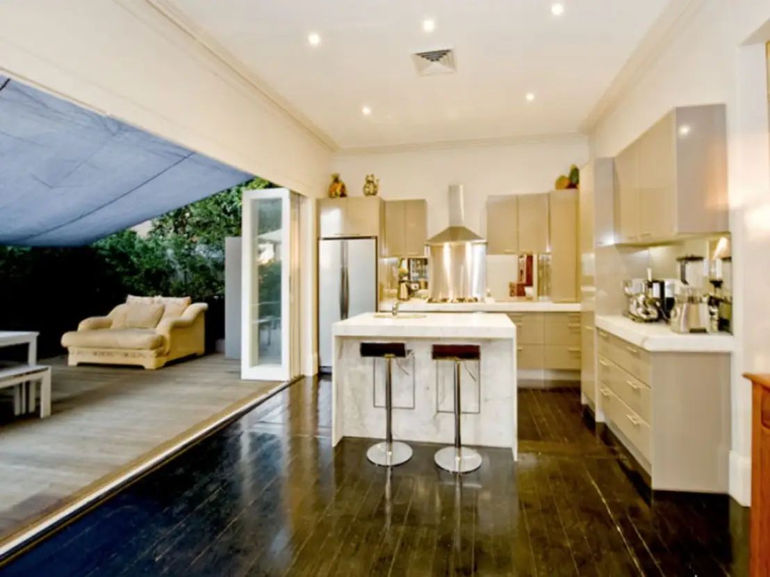 25 New South Head Road, Vaucluse Leased by Sydney Sotheby's International Realty - image 2