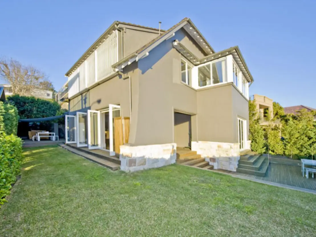 25 New South Head Road, Vaucluse Leased by Sydney Sotheby's International Realty - image 1