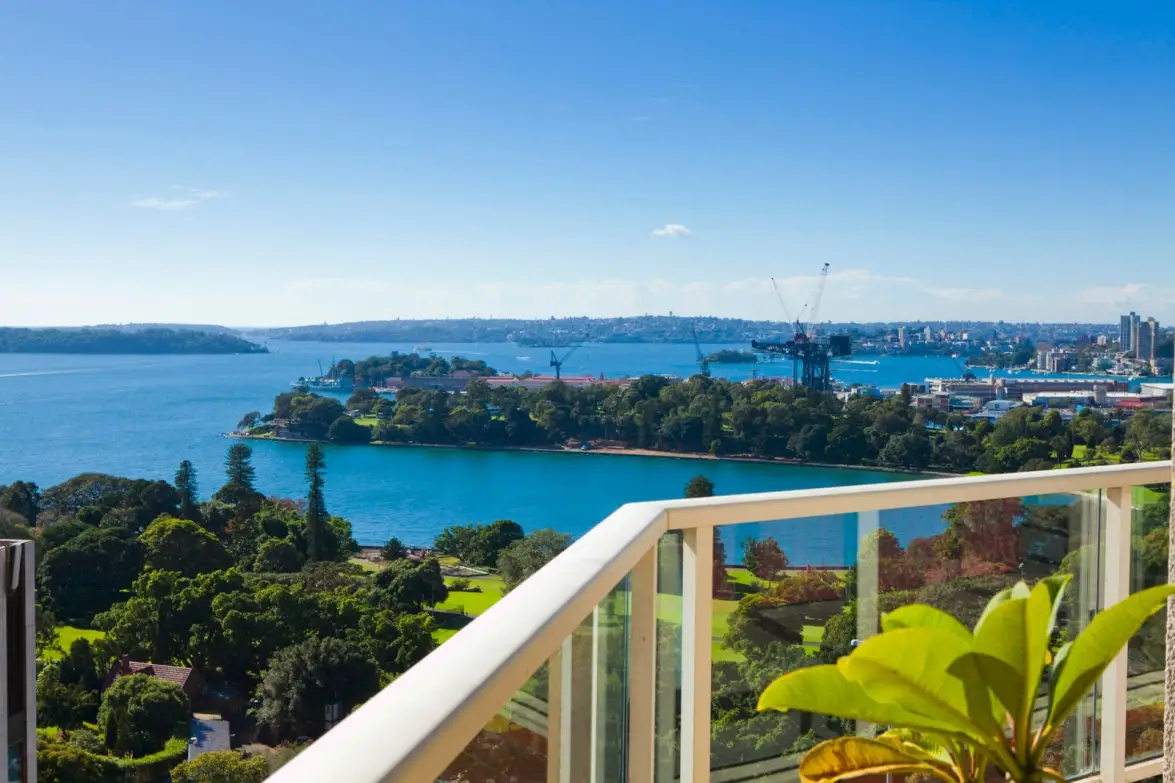 2301/2 Phillip Street, Sydney Sold by Sydney Sotheby's International Realty - image 2