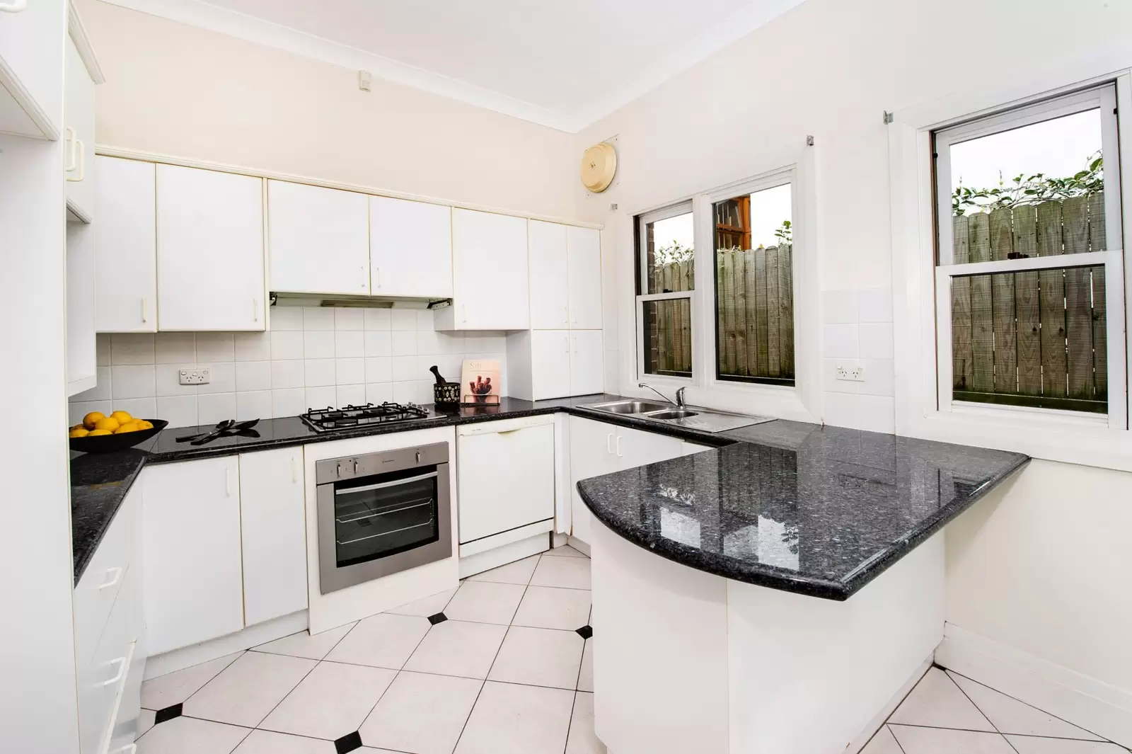Bellevue Hill Sold by Sydney Sotheby's International Realty - image 12