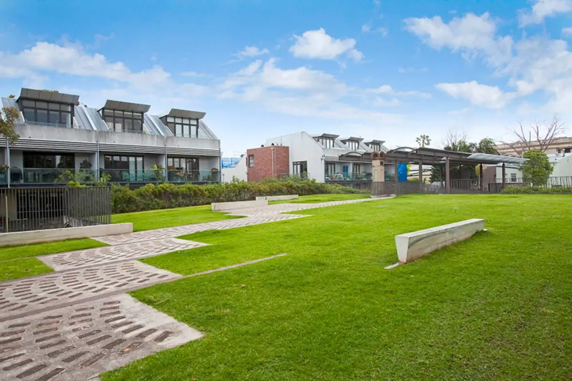 36/13 Oatley Road, Paddington Leased by Sydney Sotheby's International Realty - image 1