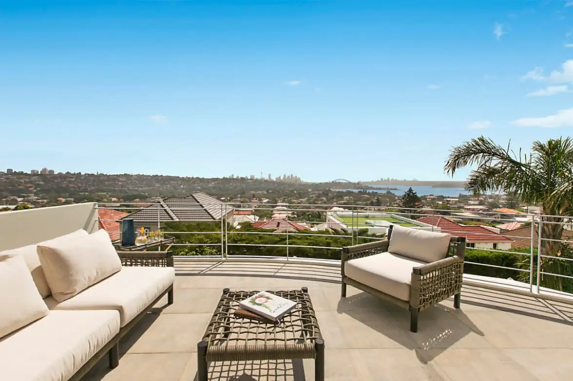 37 Wallangra Road, Dover Heights Sold by Sydney Sotheby's International Realty - image 3