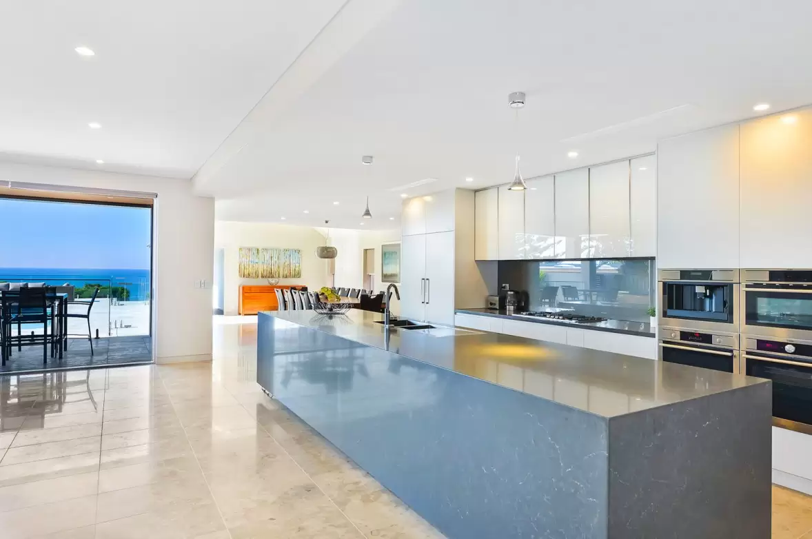 171 Ocean Street, Narrabeen Sold by Sydney Sotheby's International Realty - image 7