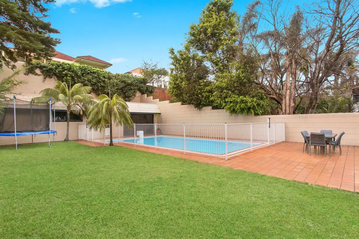 19 Bulkara Road, Bellevue Hill Sold by Sydney Sotheby's International Realty - image 1