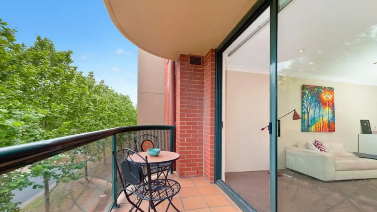 2302/177 Mitchell Road, Erskineville Leased by Sydney Sotheby's International Realty - image 1