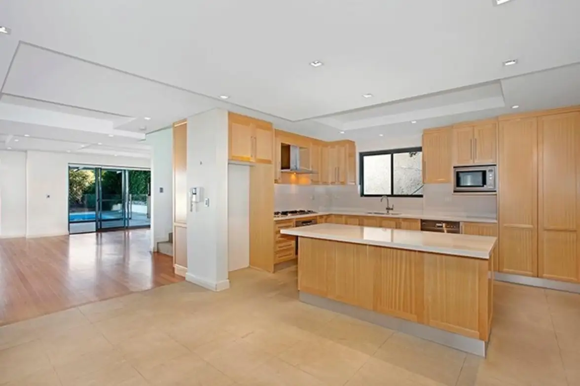 40 Chamberlain Avenue, Rose Bay Leased by Sydney Sotheby's International Realty - image 3