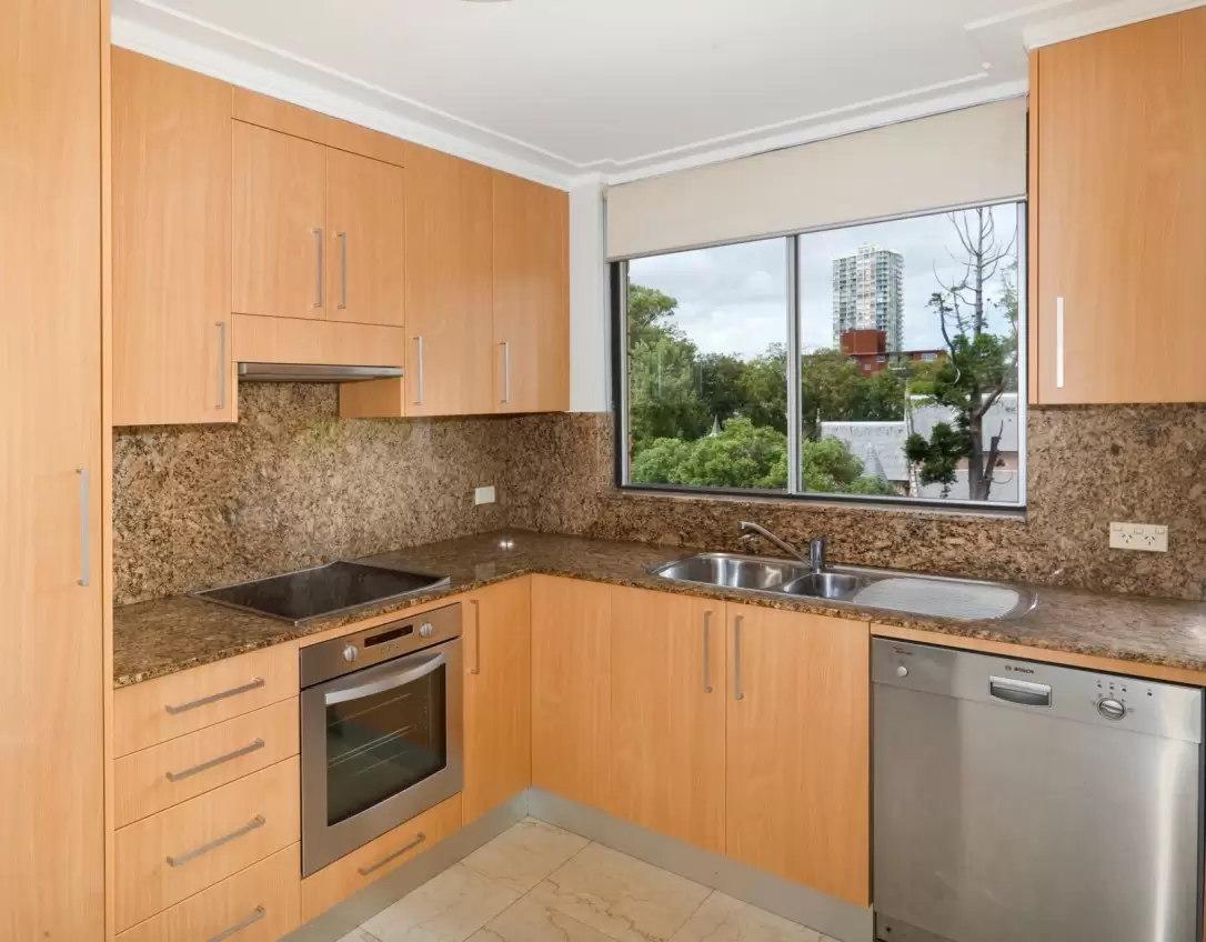 20/63 Darling Point Road, Darling Point Sold by Sydney Sotheby's International Realty - image 4