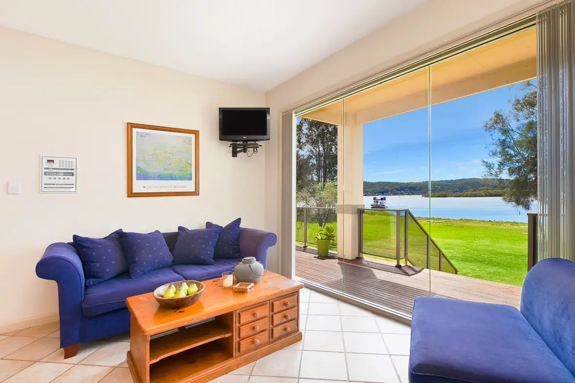 52 Kincumber Crescent, Davistown Sold by Sydney Sotheby's International Realty - image 3