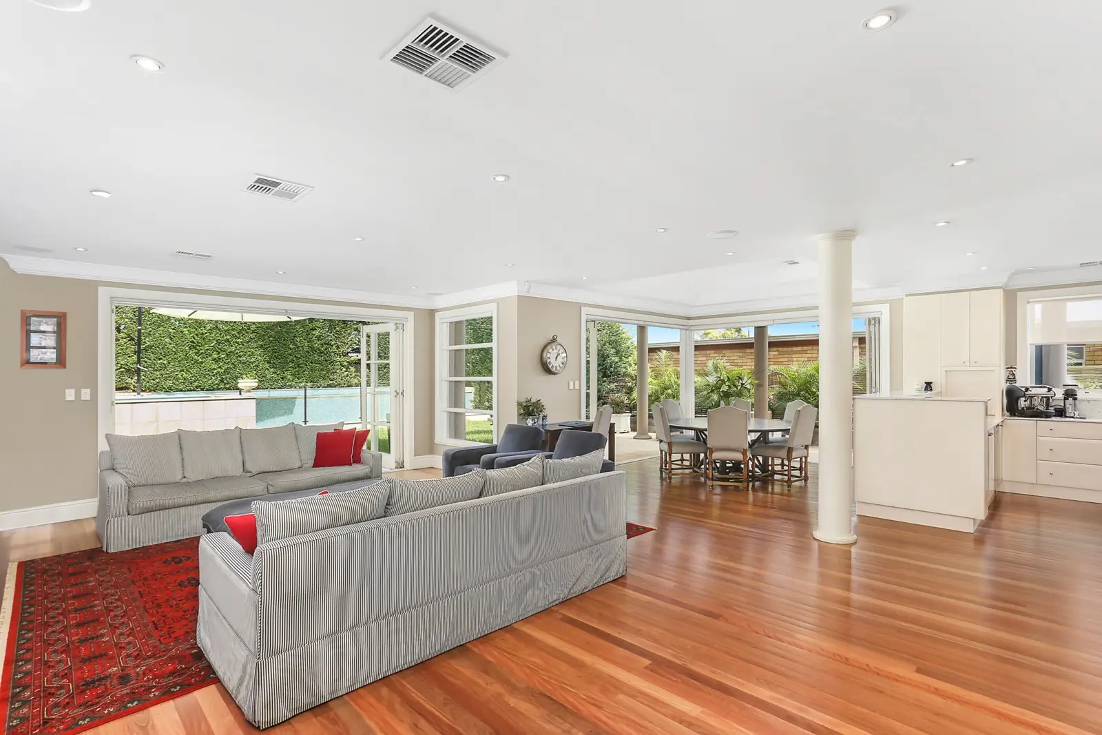 5 Rosslyn Street, Bellevue Hill Sold by Sydney Sotheby's International Realty - image 2