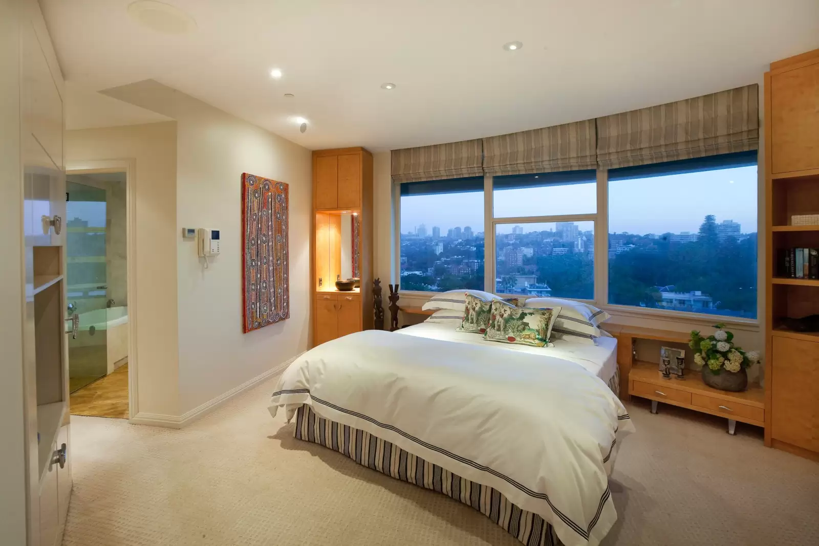 'President Towers' 7/75 Darling Point Road, Darling Point Sold by Sydney Sotheby's International Realty - image 7