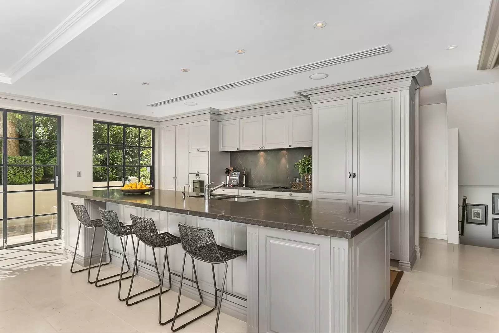 2 Bayview Hill Road, Rose Bay Sold by Sydney Sotheby's International Realty - image 6