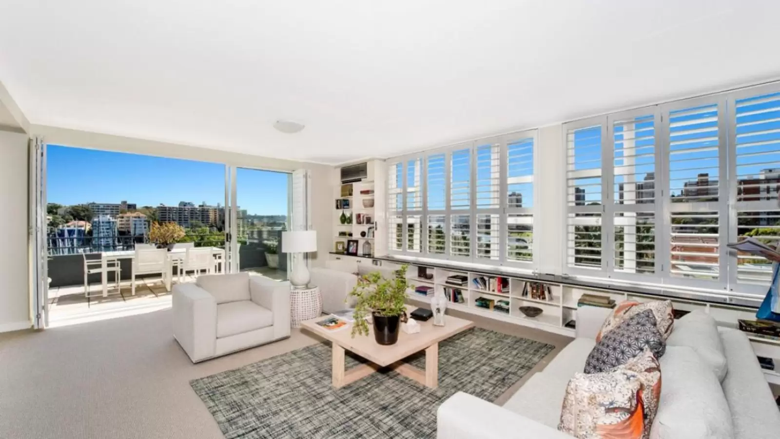 Penthouse A, New Beach Road, Darling Point Leased by Sydney Sotheby's International Realty - image 4