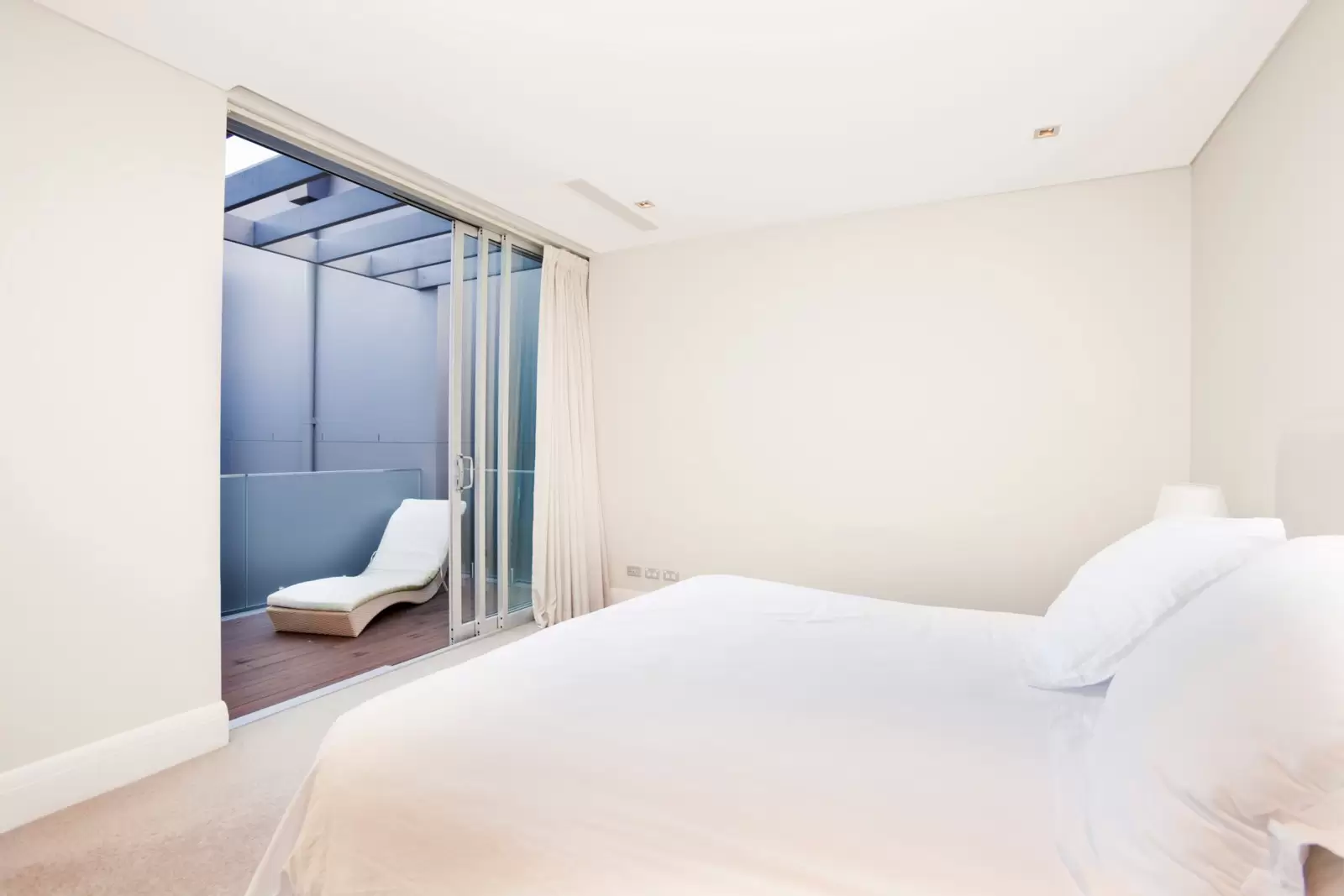 2/16-18 Thornton Street 'DELAWARE', Darling Point Sold by Sydney Sotheby's International Realty - image 8